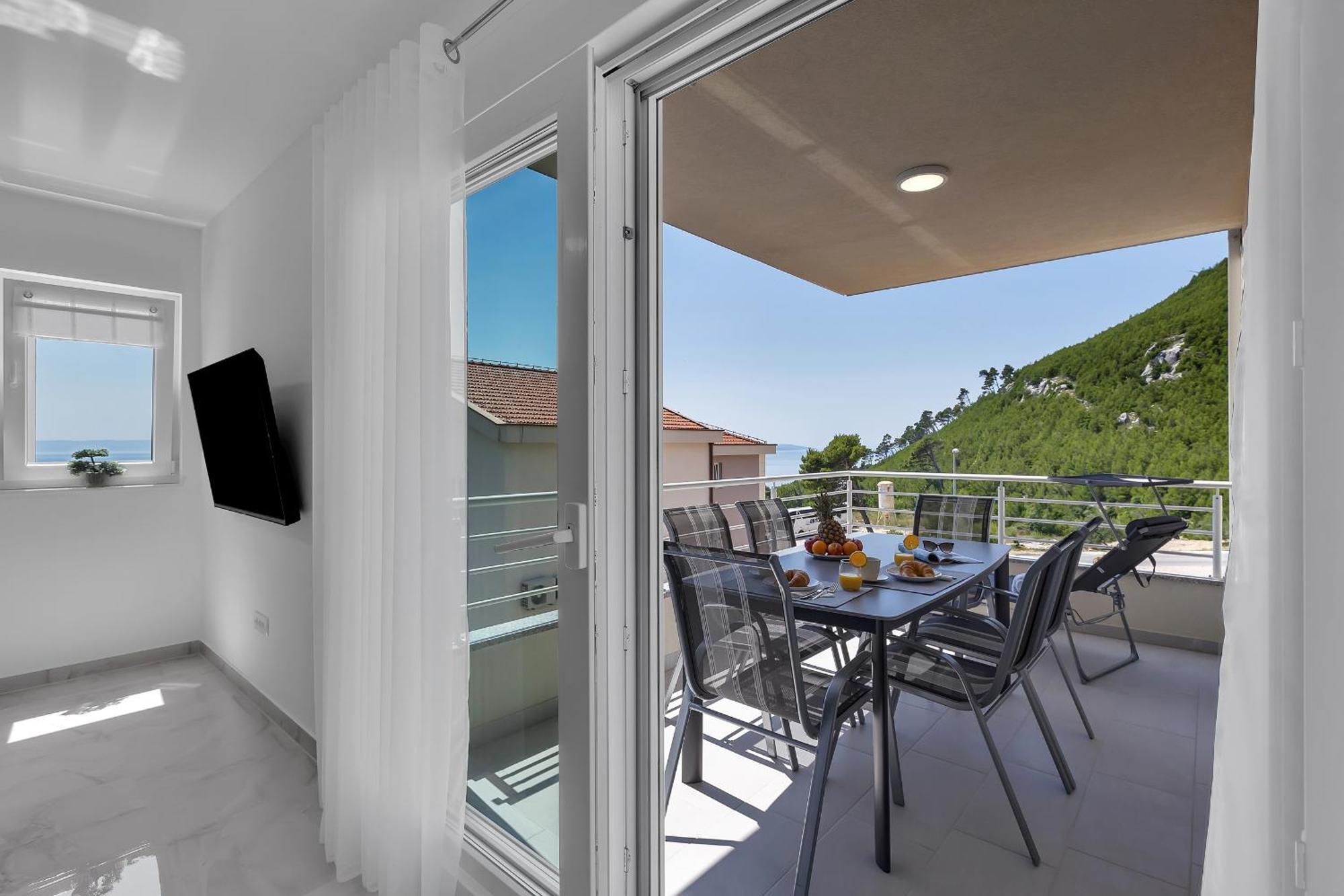 Luxurious And Bright With Sea And Mountain View